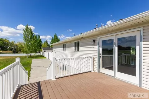 Exterior - 389 N 4050 E, Rigby, ID 83442 photo 7 of 8
