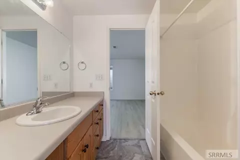 Bath - 389 N 4050 E, Rigby, ID 83442 photo 2 of 3