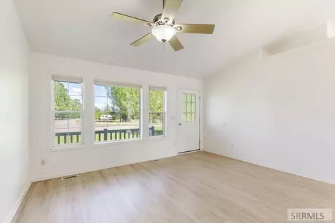 Living - 389 N 4050 E, Rigby, ID 83442 photo 1 of 4