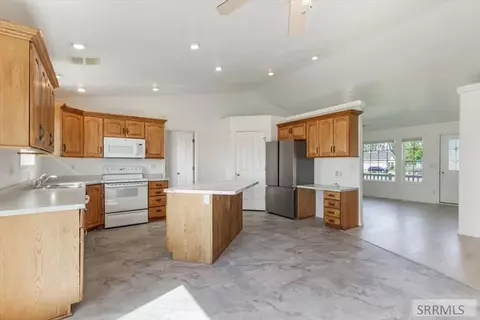 Kitchen - 389 N 4050 E, Rigby, ID 83442 photo 1 of 2
