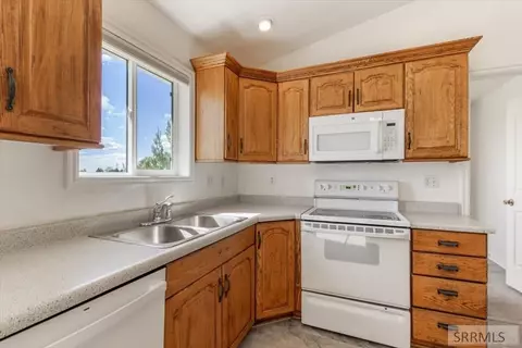 Kitchen - 389 N 4050 E, Rigby, ID 83442 photo 2 of 2