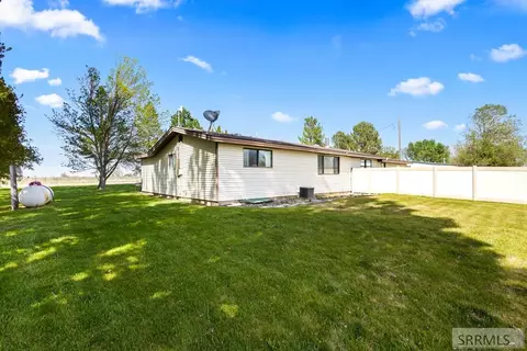 Exterior - 624 W Tyhee Rd, Pocatello, ID 83202 photo 6 of 11