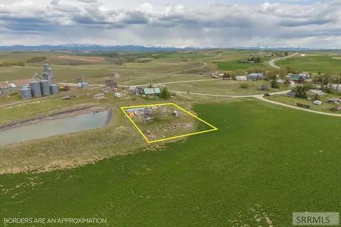 30 Bond St, Drummond, ID 83420