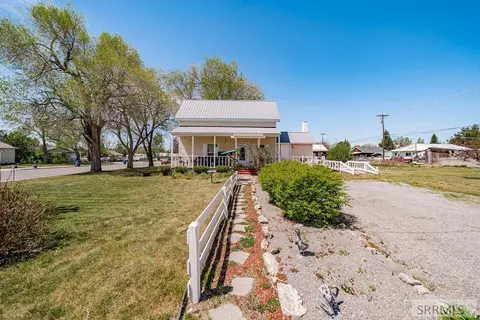 407 W Main St, Saint Anthony, ID 83445