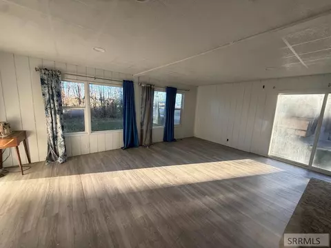 5571 E Iona Rd, Iona, ID 83427 photo 7