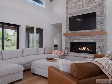Living - 7050 Fox Meadow Dr, Victor, ID 83455 photo 1 of 5