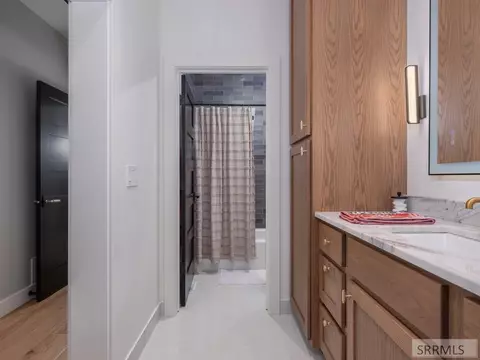 Bath - 7050 Fox Meadow Dr, Victor, ID 83455 photo 4 of 8