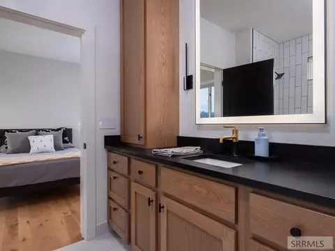 Bath - 7050 Fox Meadow Dr, Victor, ID 83455 photo 5 of 8