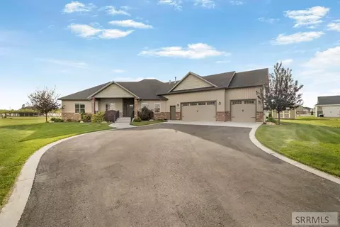Exterior - 429 N 3836 E, Rigby, ID 83442 photo 3 of 11