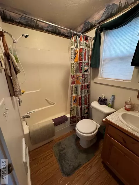 Bath - 447 Goosewing Dr, Irwin, ID 83428 photo 3 of 3