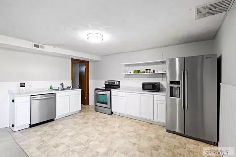 Kitchen - 230 Apache, Rexburg, ID 83440 photo 5 of 5