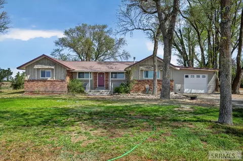 1276 W Hoff Rd, Blackfoot, ID 83221