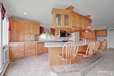 Kitchen - 1286 W 200 S, Pingree, ID 83262 photo 4 of 6