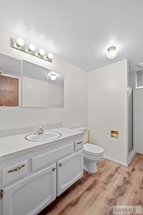 Bath - 1286 W 200 S, Pingree, ID 83262 photo 7 of 7