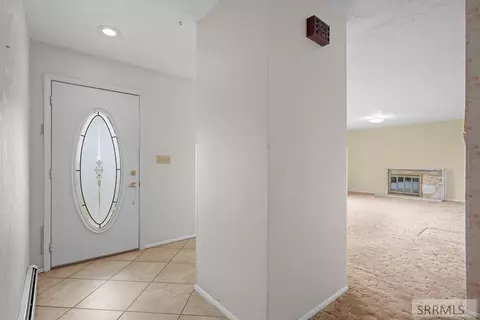 Entry Way - 1286 W 200 S, Pingree, ID 83262 photo 1 of 6
