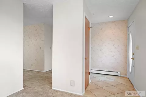 Entry Way - 1286 W 200 S, Pingree, ID 83262 photo 2 of 6