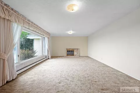 Living - 1286 W 200 S, Pingree, ID 83262 photo 1 of 6