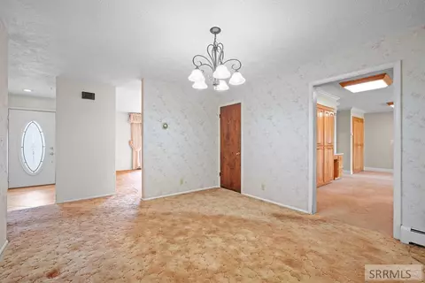 Dining - 1286 W 200 S, Pingree, ID 83262 photo 2 of 2
