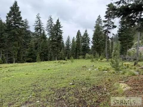 1 Kokopelli Dr # B, Gibbonsville, ID 83463