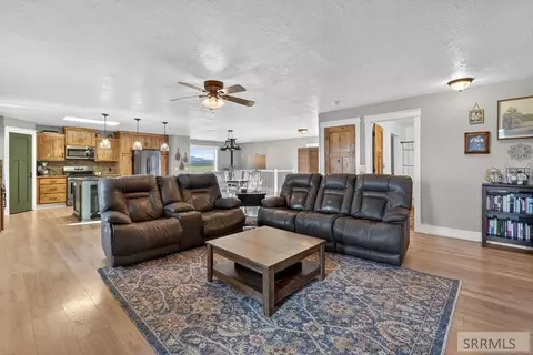 Living - 13863 S Robin Rd, Arimo, ID 83214 photo 1 of 2