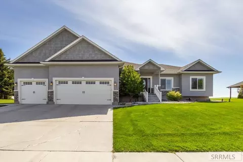 Exterior - 653 S 4th E, Rexburg, ID 83440 photo 2 of 12