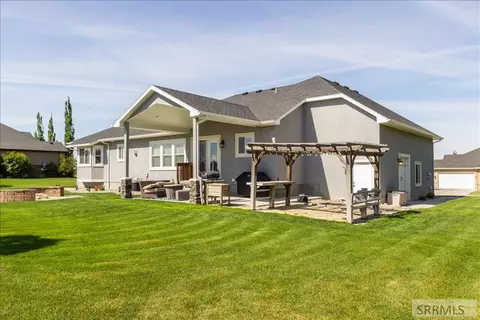 Exterior - 653 S 4th E, Rexburg, ID 83440 photo 5 of 12