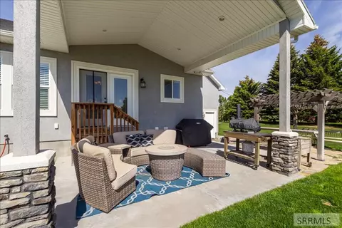 Exterior - 653 S 4th E, Rexburg, ID 83440 photo 4 of 12