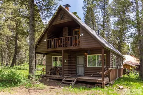 4158 Beaver Springs Rd, Island Park, ID 83429