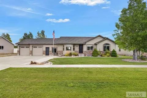 2890 N Sunlight Dr, Idaho Falls, ID 83401