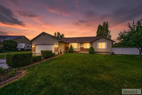 4428 High Desert Dr, Ammon, ID 83406