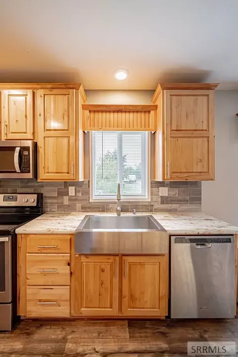 Kitchen - 561 Irwin North Rd, Irwin, ID 83428 photo 5 of 9