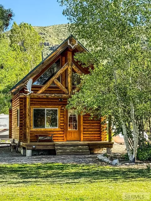 38 Rattlesnake Rd, Irwin, ID 83428