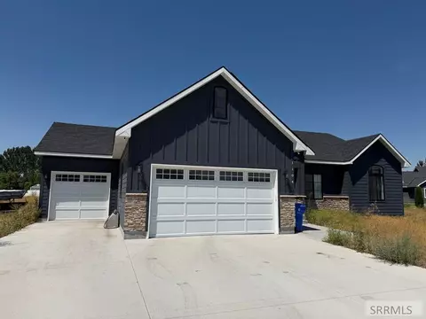 Exterior - 1104 Cypress Loop, Rexburg, ID 83440 photo 3 of 15