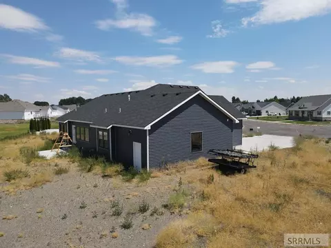 Exterior - 1104 Cypress Loop, Rexburg, ID 83440 photo 9 of 15