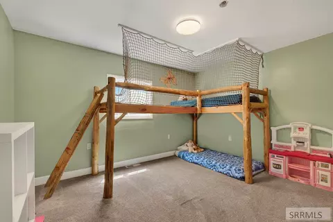 Bedroom - 146 E 9th St, Saint Anthony, ID 83445 photo 1 of 4