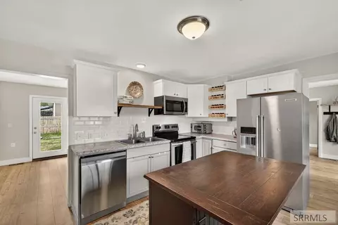 Kitchen - 146 E 9th St, Saint Anthony, ID 83445 photo 1 of 1