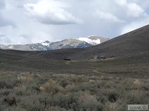 Exterior - 1981 Blizzard Mountain Rd, Arco, ID 83213 photo 3 of 10