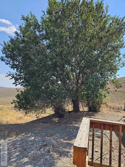 Exterior - 1981 Blizzard Mountain Rd, Arco, ID 83213 photo 6 of 10