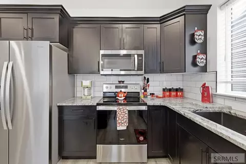 Kitchen - 2857 E Brooklyn St, Idaho Falls, ID 83401 photo 3 of 3