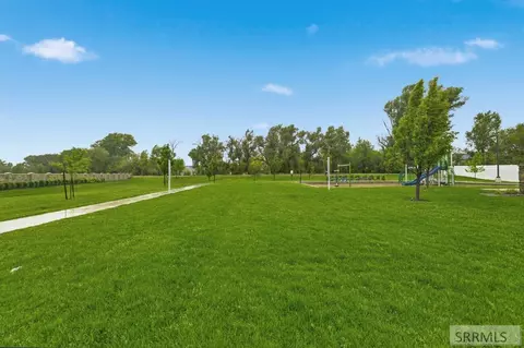Exterior - 2857 E Brooklyn St, Idaho Falls, ID 83401 photo 13 of 14