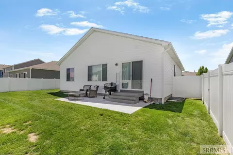 Exterior - 2857 E Brooklyn St, Idaho Falls, ID 83401 photo 7 of 14