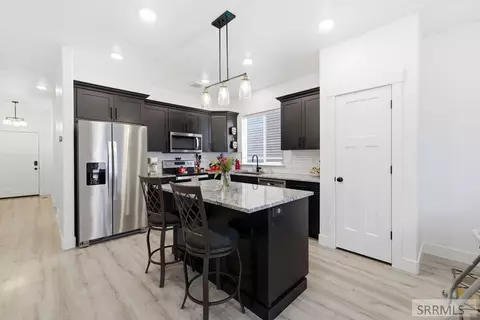 Kitchen - 2857 E Brooklyn St, Idaho Falls, ID 83401 photo 1 of 3