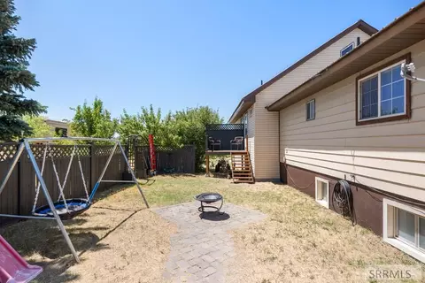 Exterior - 1225 N 885 E, Shelley, ID 83274 photo 7 of 12