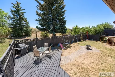 Exterior - 1225 N 885 E, Shelley, ID 83274 photo 5 of 12