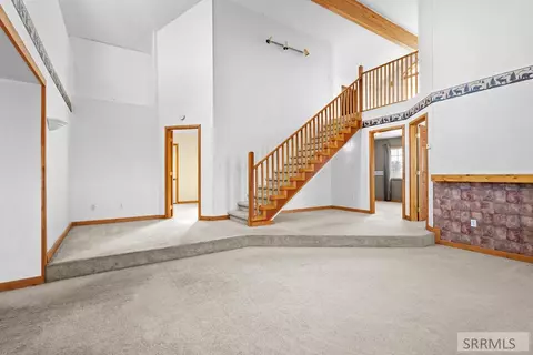 Living - 1225 N 885 E, Shelley, ID 83274 photo 4 of 7