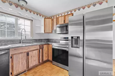 Kitchen - 1225 N 885 E, Shelley, ID 83274 photo 2 of 3