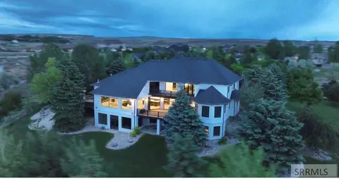 7955 S Black Hawk Dr, Idaho Falls, ID 83406