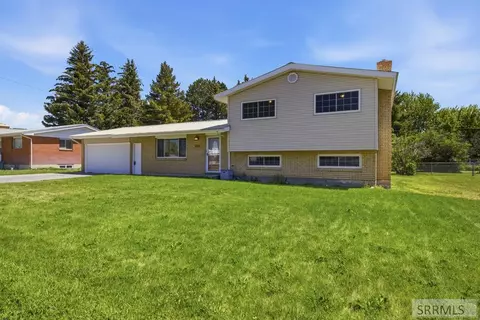 409 Quigg Ave, Shelley, ID 83274