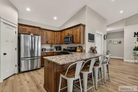 Kitchen - 233 Park View Loop, Shelley, ID 83274 photo 1 of 2
