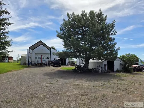 Exterior - 674 N 2800 E, Saint Anthony, ID 83445 photo 7 of 27